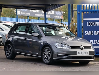 Used Volkswagen Golf 2018 for sale - 76304402: Photo 2