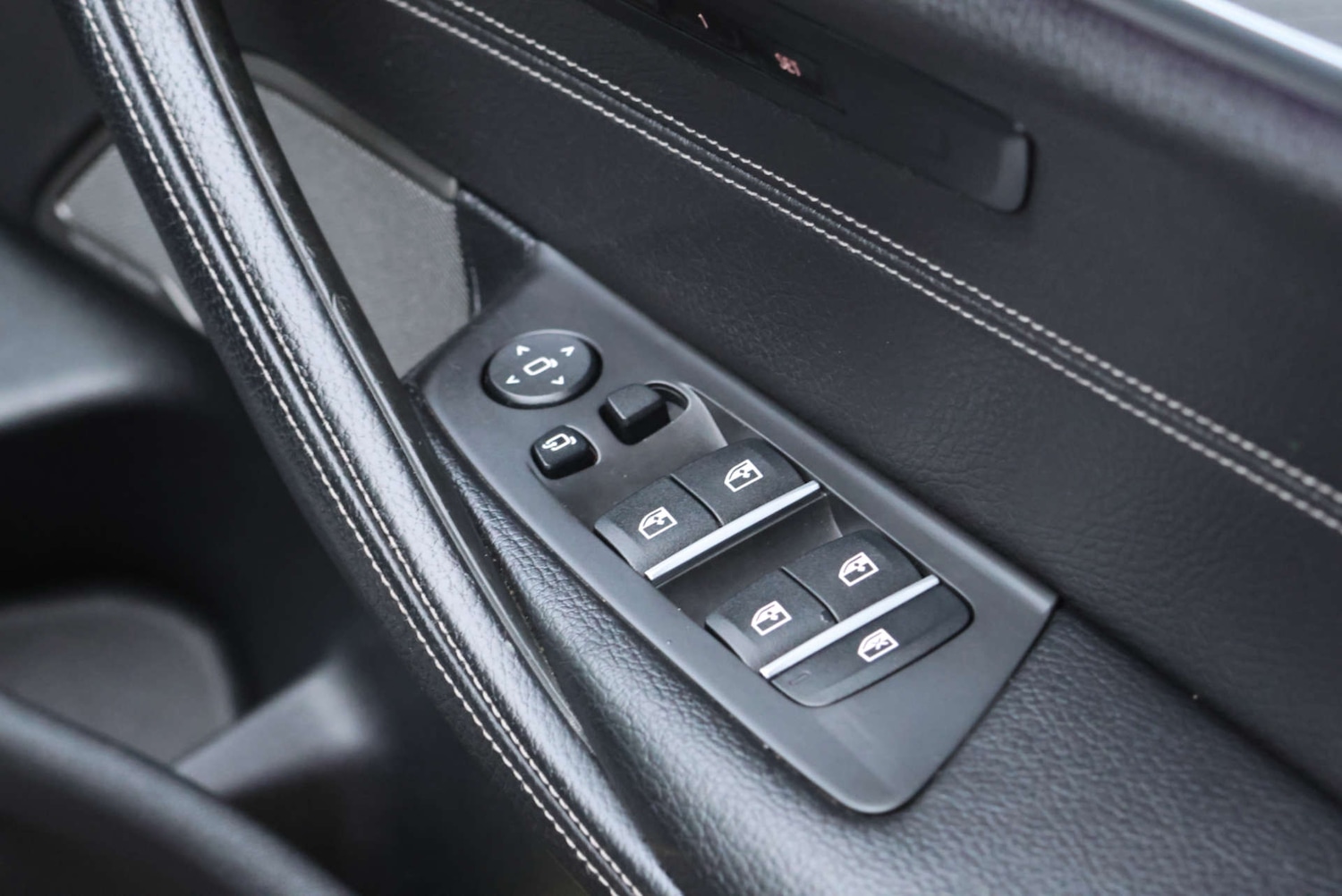 Used BMW 5 Series 2017 for sale - 77118036: Photo 24