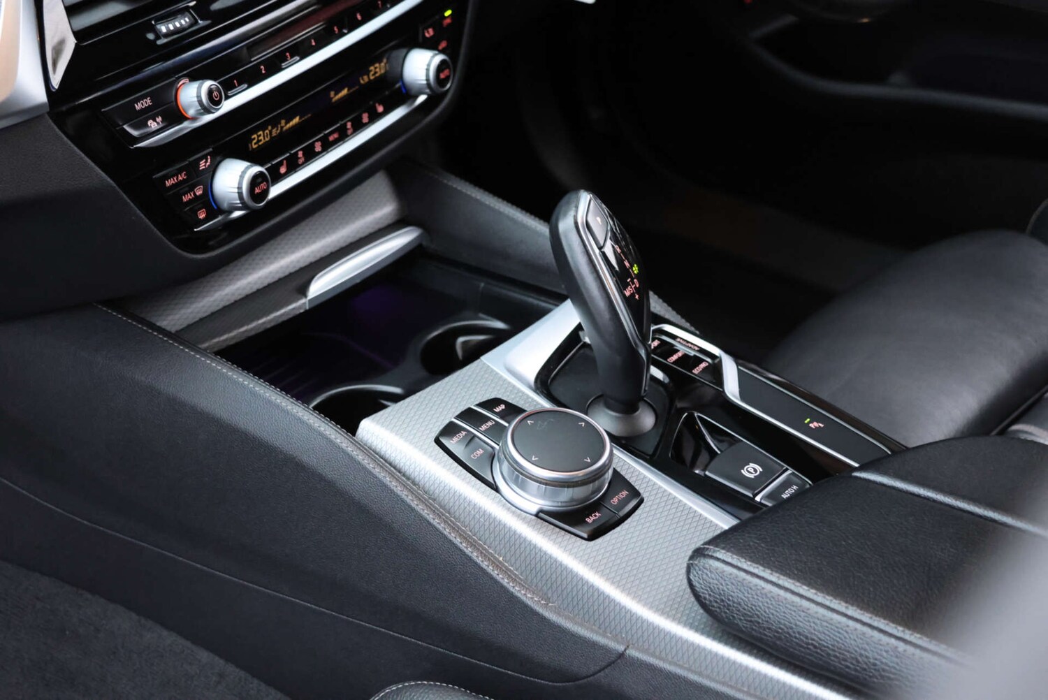 Used BMW 5 Series 2017 for sale - 77118036: Photo 26