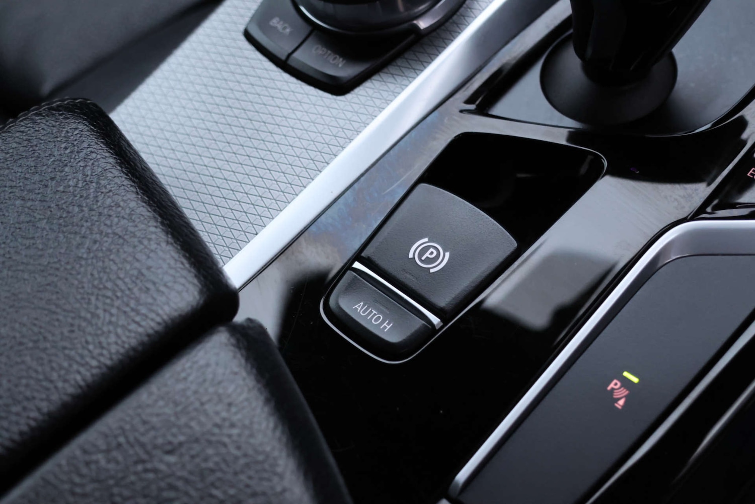 Used BMW 5 Series 2017 for sale - 77118036: Photo 33