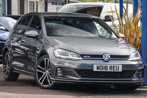 Used Volkswagen Golf 2018 for sale - 76278591: Photo 1