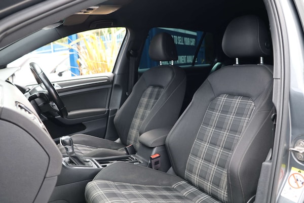 Used Volkswagen Golf 2018 for sale - 76278591: Photo 9