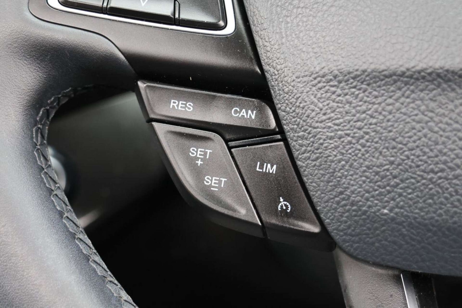 Used Ford Kuga 2019 for sale - 76363609: Photo 31