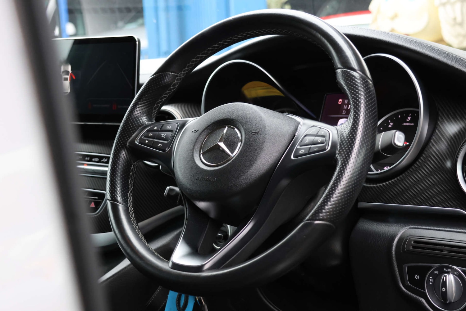 Used Mercedes-Benz V-Class 2020 for sale - 77053037: Photo 31