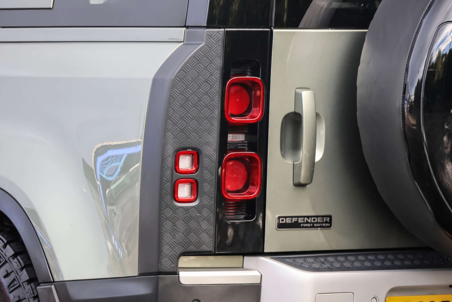 Used Land Rover Defender 2020 for sale - 76602183: Photo 18