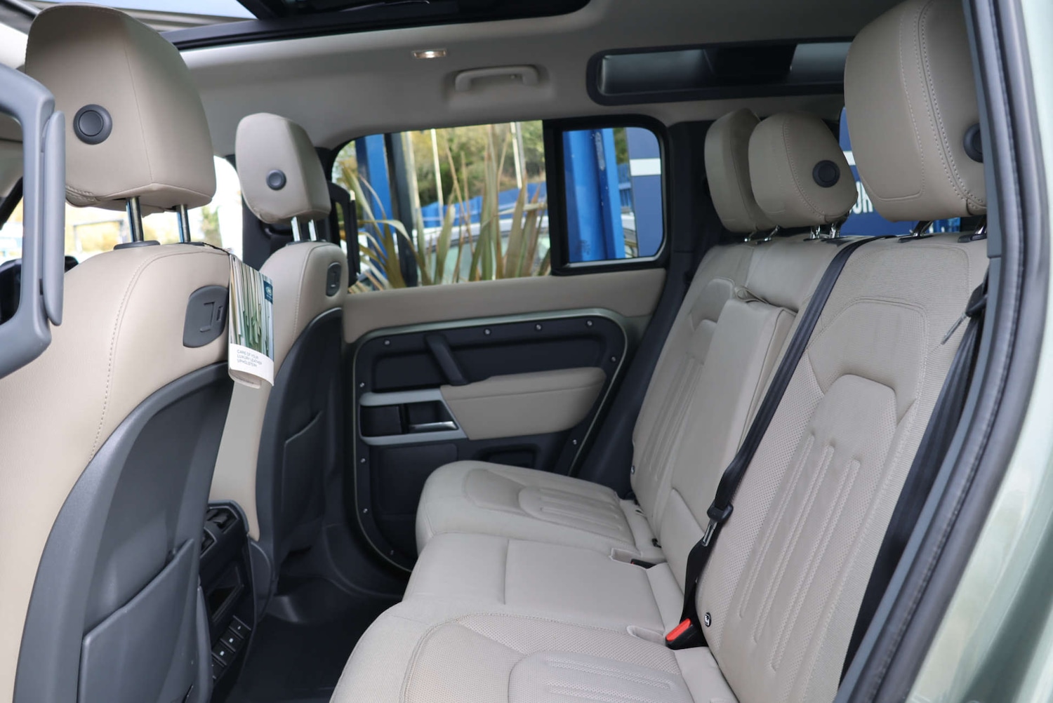 Used Land Rover Defender 2020 for sale - 76602183: Photo 8