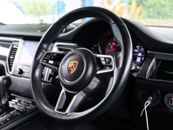 Used Porsche Macan 2017 for sale - 75135279: Photo