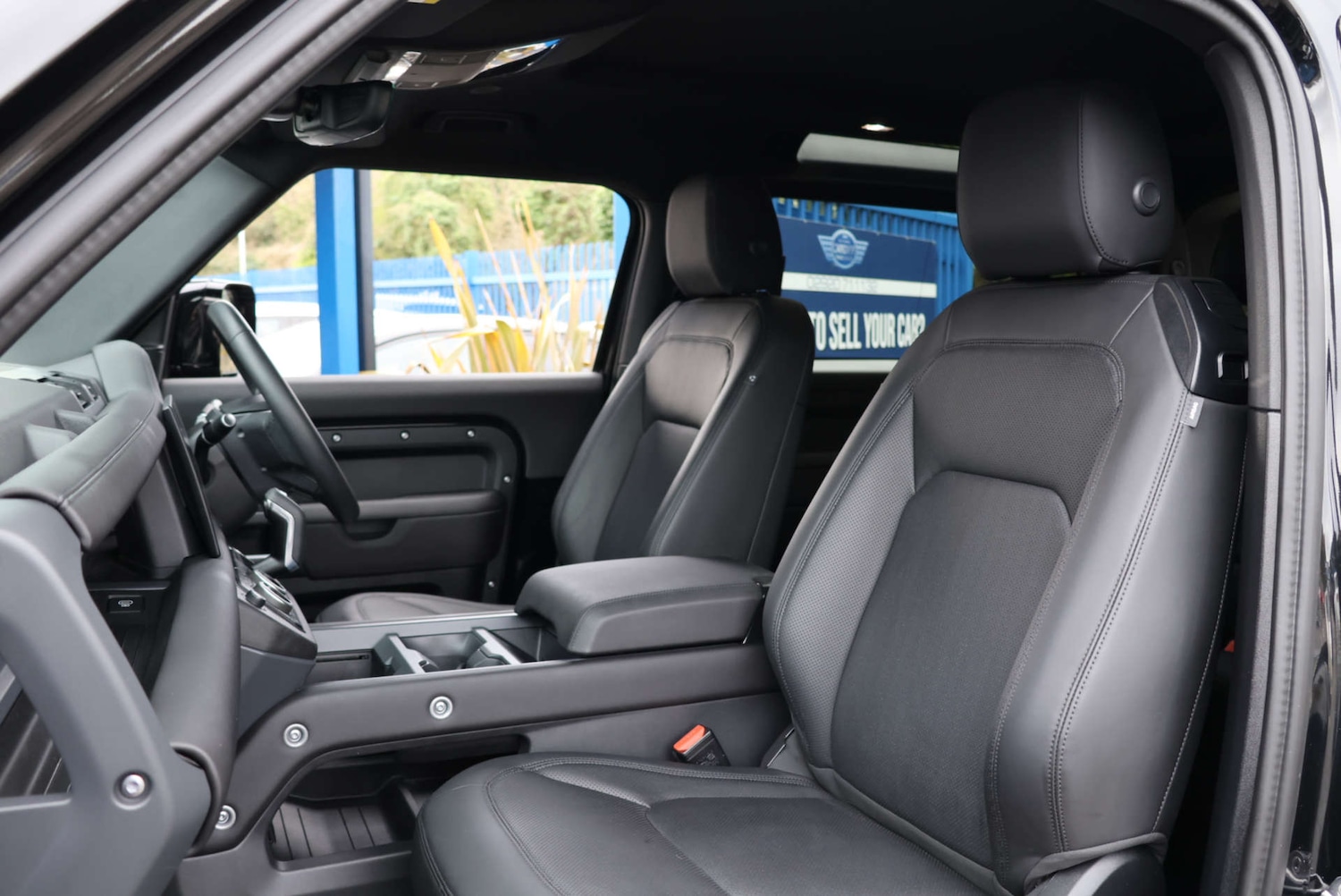 Used Land Rover Defender 2025 for sale - 77780895: Photo 11