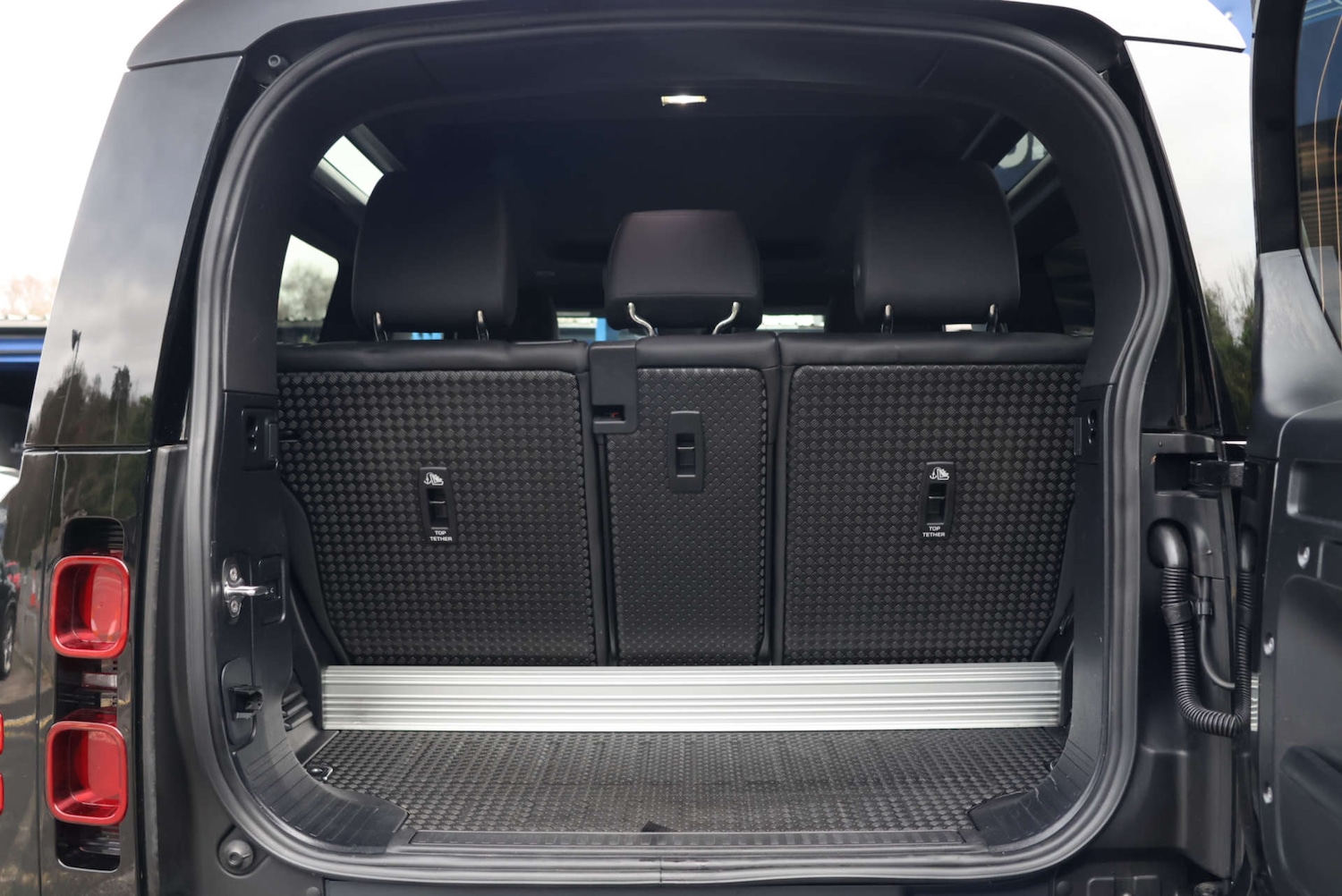 Used Land Rover Defender 2025 for sale - 77780895: Photo 26