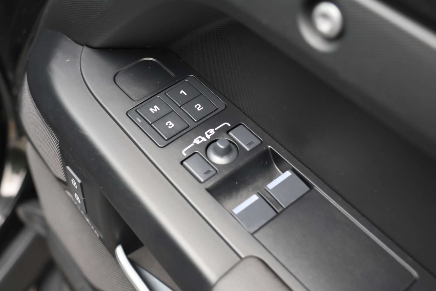 Used Land Rover Defender 2025 for sale - 77780895: Photo 29