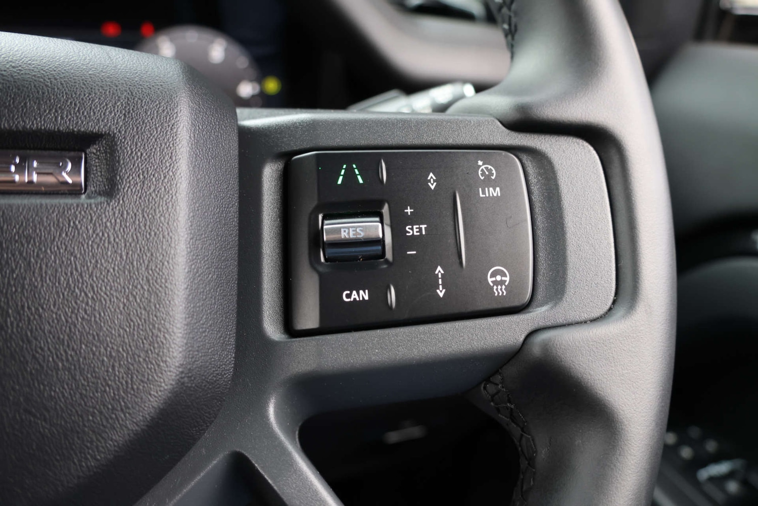 Used Land Rover Defender 2025 for sale - 77780895: Photo 32