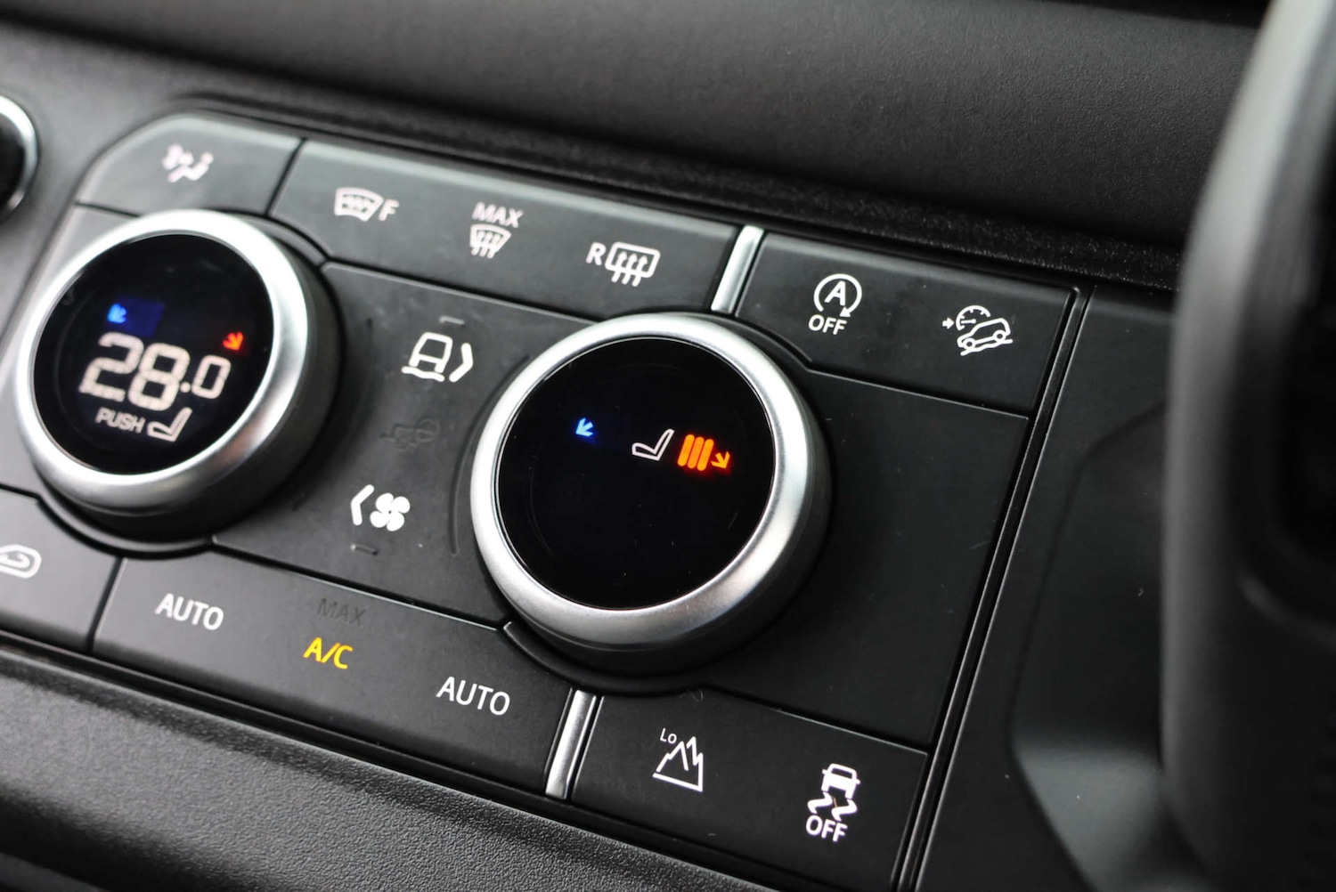 Used Land Rover Defender 2025 for sale - 77780895: Photo 33