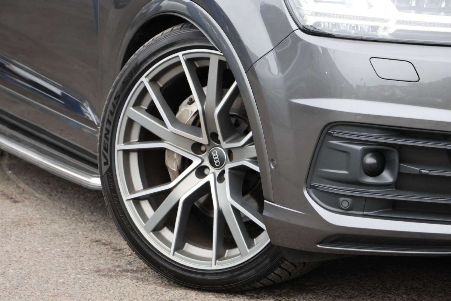 Used Audi Q7 2018 for sale - 76005468: Photo 32