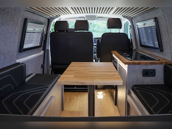 Used Volkswagen Transporter 2023 for sale - 79209290: Photo