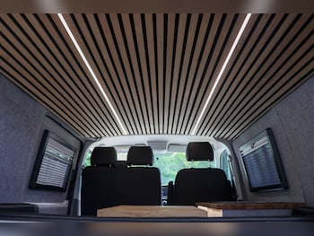 Used Volkswagen Transporter 2023 for sale - 79209290: Photo