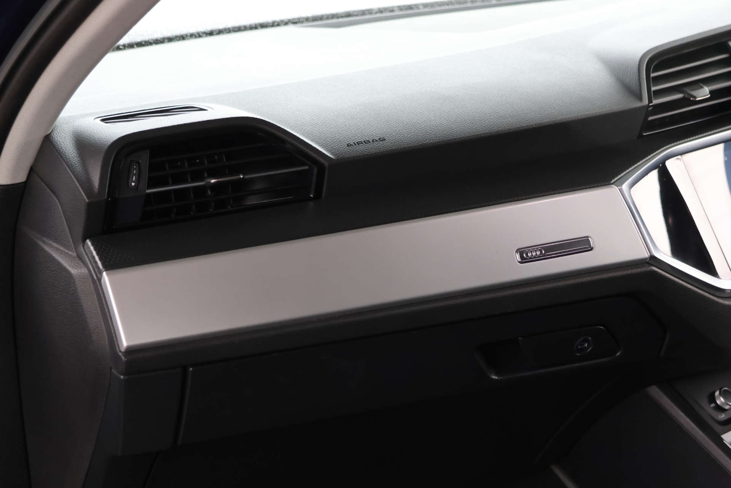 Used Audi Q3 2020 for sale - 77621934: Photo 12