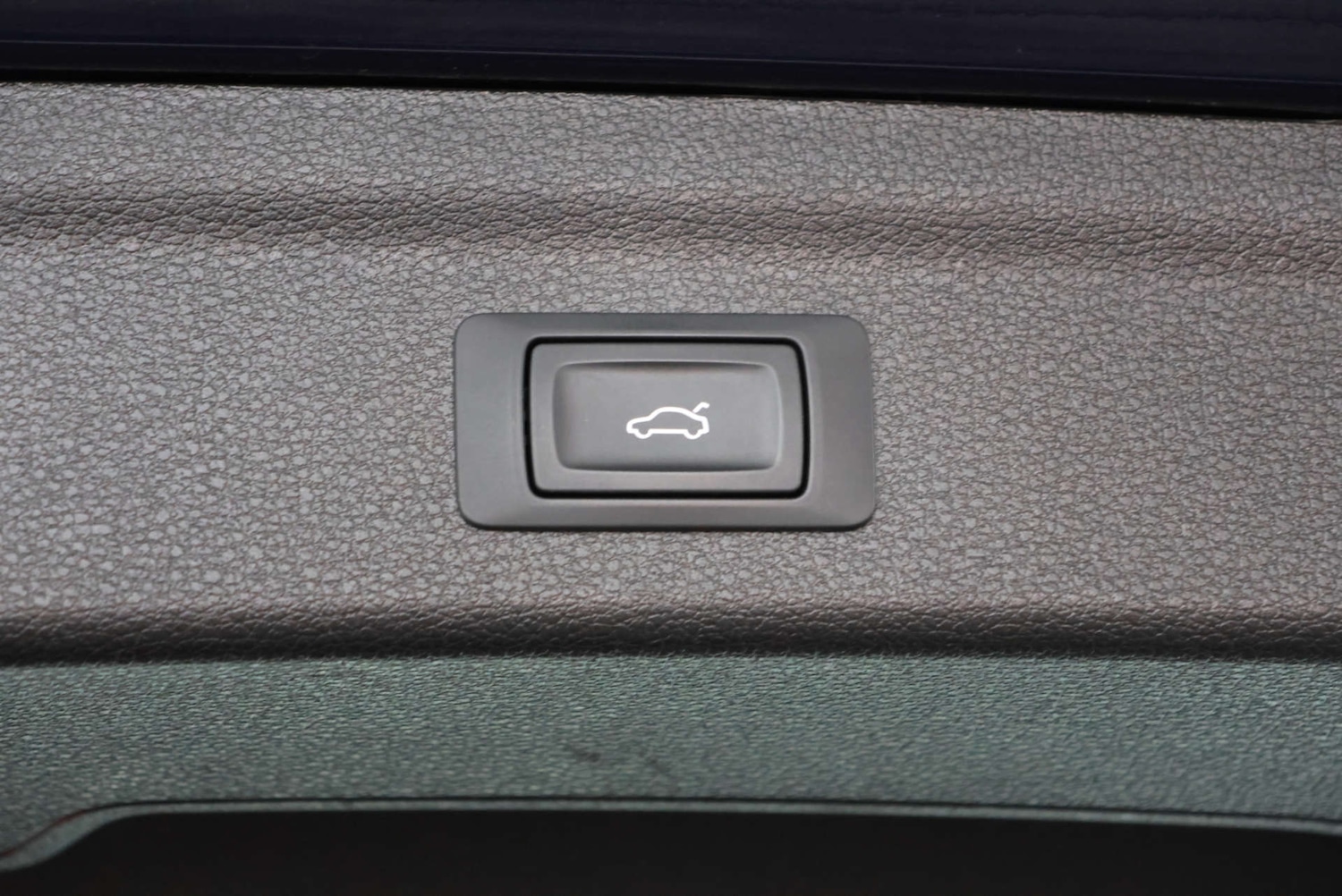 Used Audi Q3 2020 for sale - 77621934: Photo 8