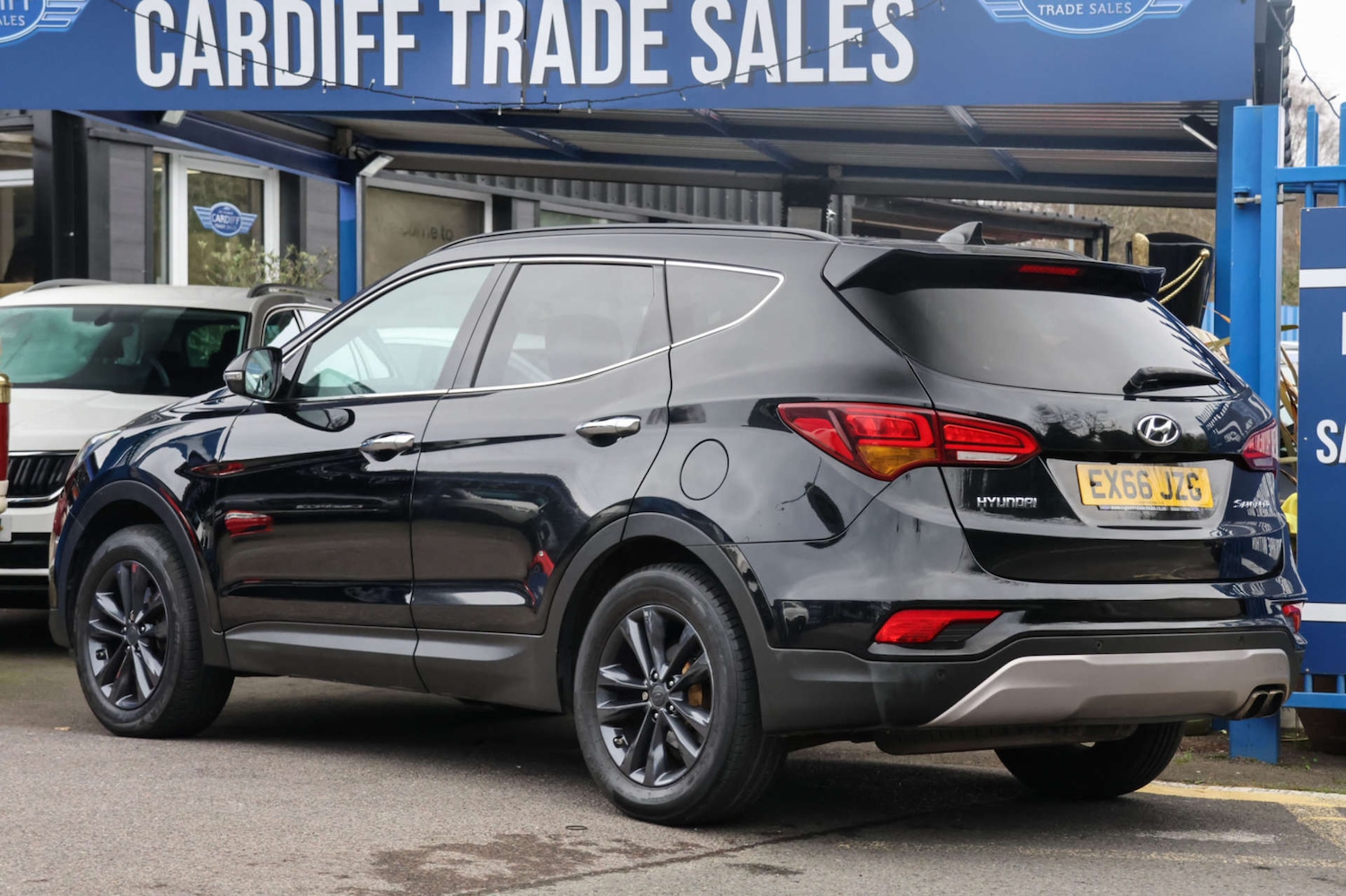 Used Hyundai Santa Fe 2016 for sale - 77053370: Photo 15