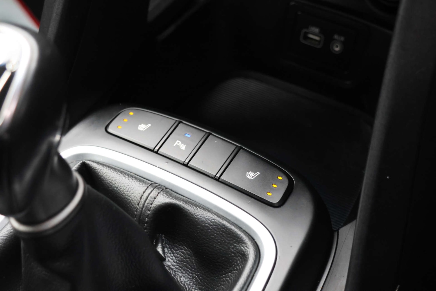 Used Hyundai Santa Fe 2016 for sale - 77053370: Photo 28