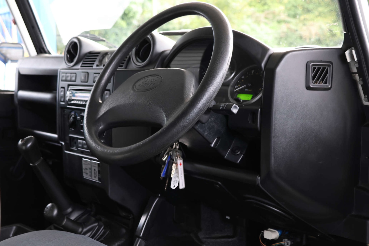 Used Land Rover Defender 2008 for sale - 76007302: Photo 4
