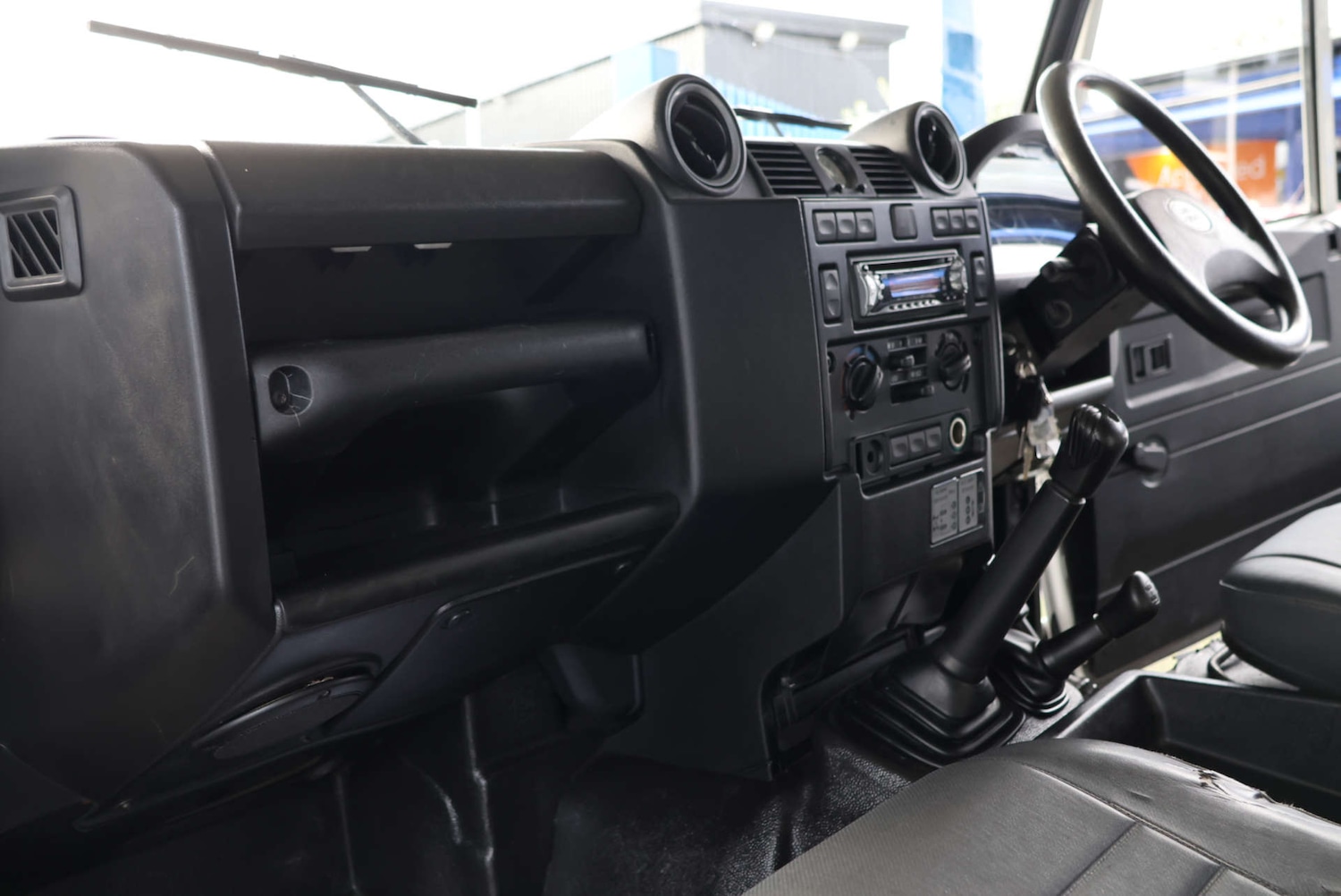 Used Land Rover Defender 2008 for sale - 76007302: Photo 7