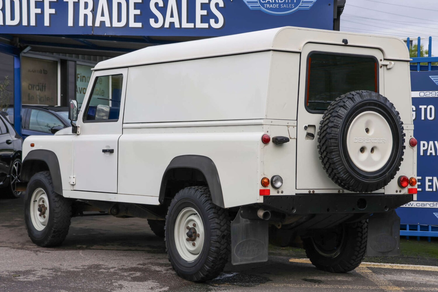 Used Land Rover Defender 2008 for sale - 76007302: Photo 9