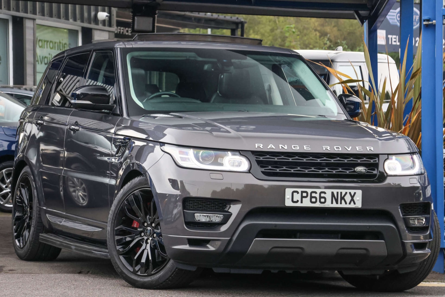 Used Land Rover Range Rover Sport 2017 for sale - 76091312: Photo 1