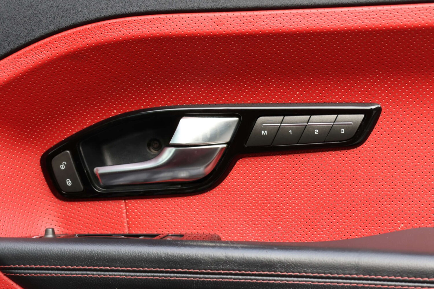 Used Land Rover Range Rover Evoque 2012 for sale - 76007321: Photo 23
