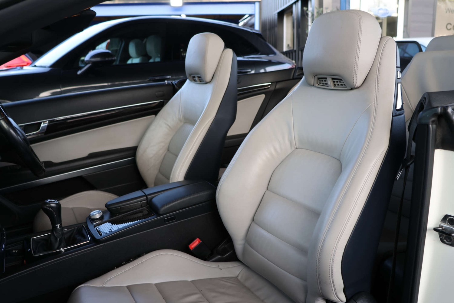 Used Mercedes-Benz E Class 2010 for sale - 77080229: Photo 10