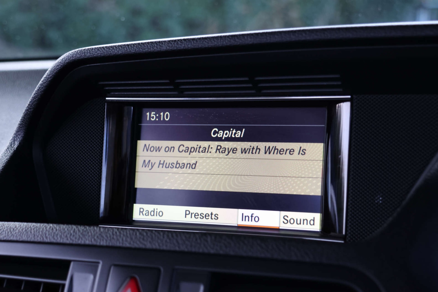 Used Mercedes-Benz E Class 2010 for sale - 77080229: Photo 31