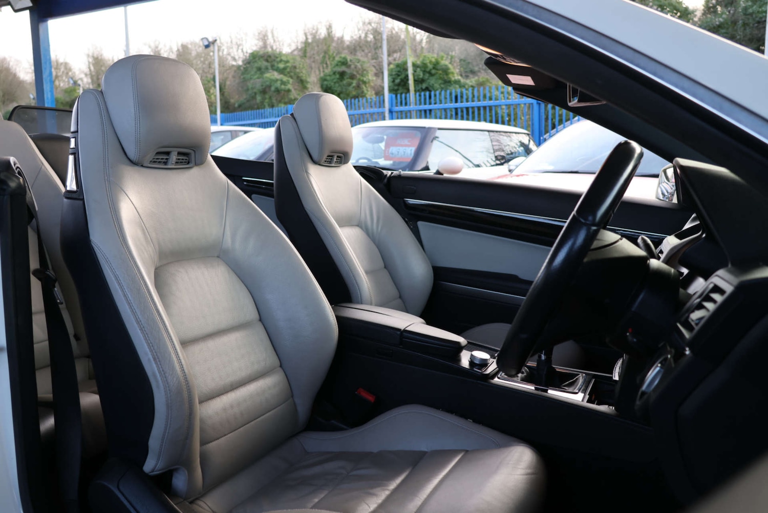 Used Mercedes-Benz E Class 2010 for sale - 77080229: Photo 5