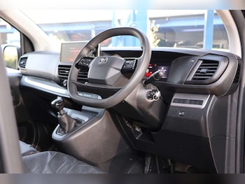 Used Vauxhall Vivaro 2024 for sale - 77964909: Photo