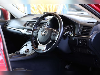 Used Lexus CT 2017 for sale - 79209346: Photo