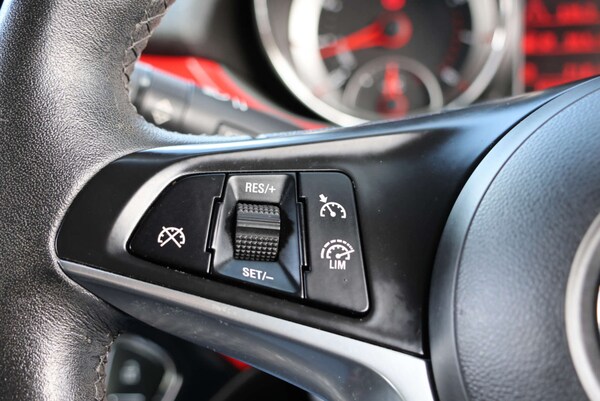 Used Vauxhall ADAM 2015 for sale - 76278572: Photo 18