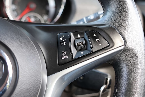 Used Vauxhall ADAM 2015 for sale - 76278572: Photo 19