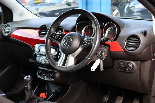 Used Vauxhall ADAM 2015 for sale - 76278572: Photo 4