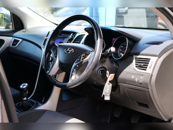 Used Hyundai i30 2015 for sale - 78598702: Photo