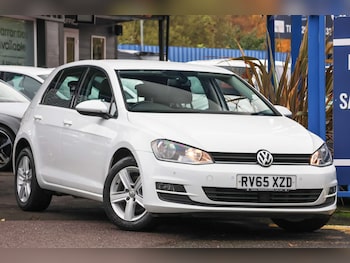 Used Volkswagen Golf 2015 for sale - 76481429: Photo