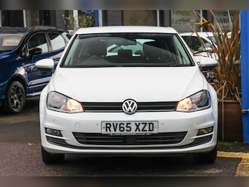 Used Volkswagen Golf 2015 for sale - 76481429: Photo