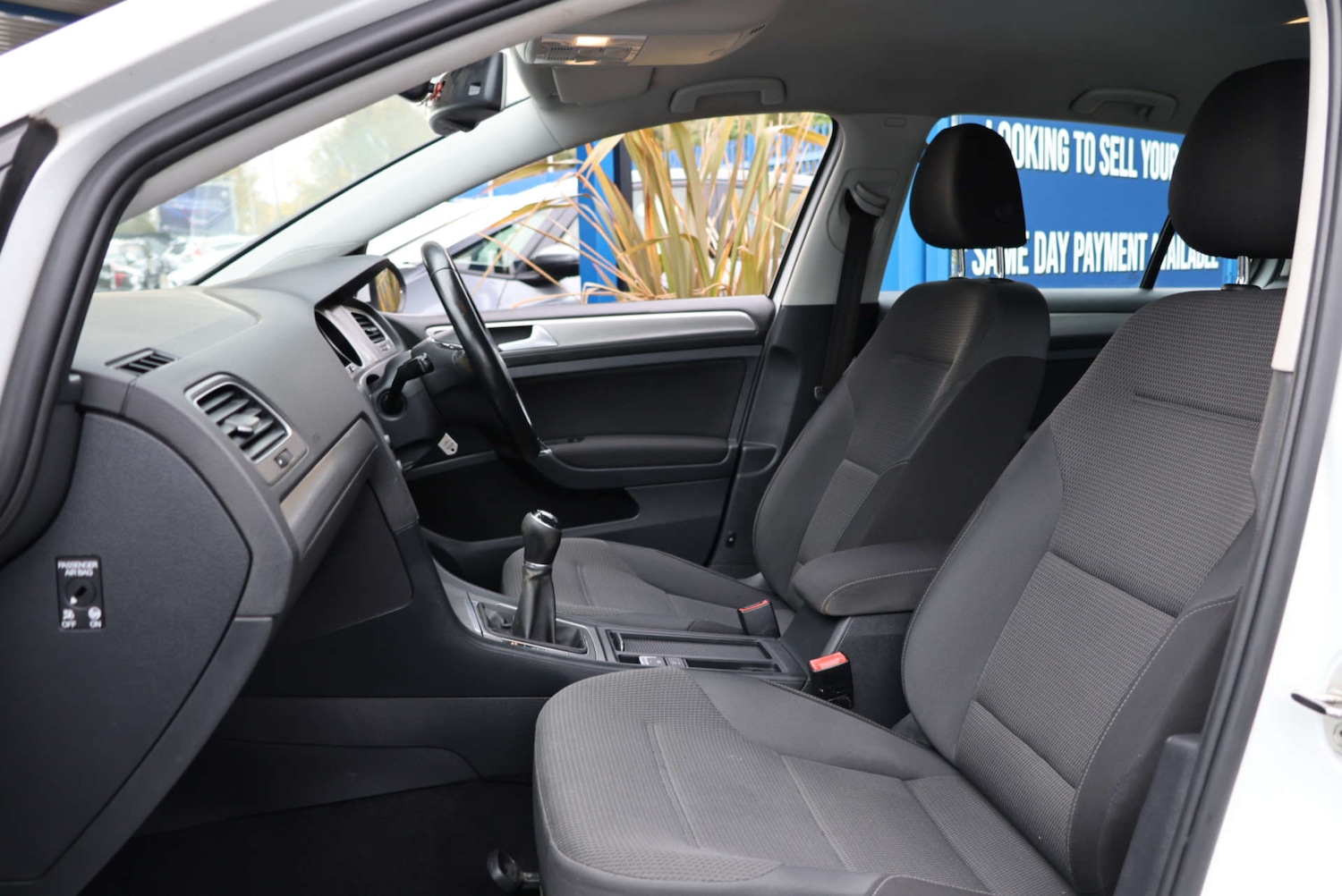 Used Volkswagen Golf 2015 for sale - 76481429: Photo 8