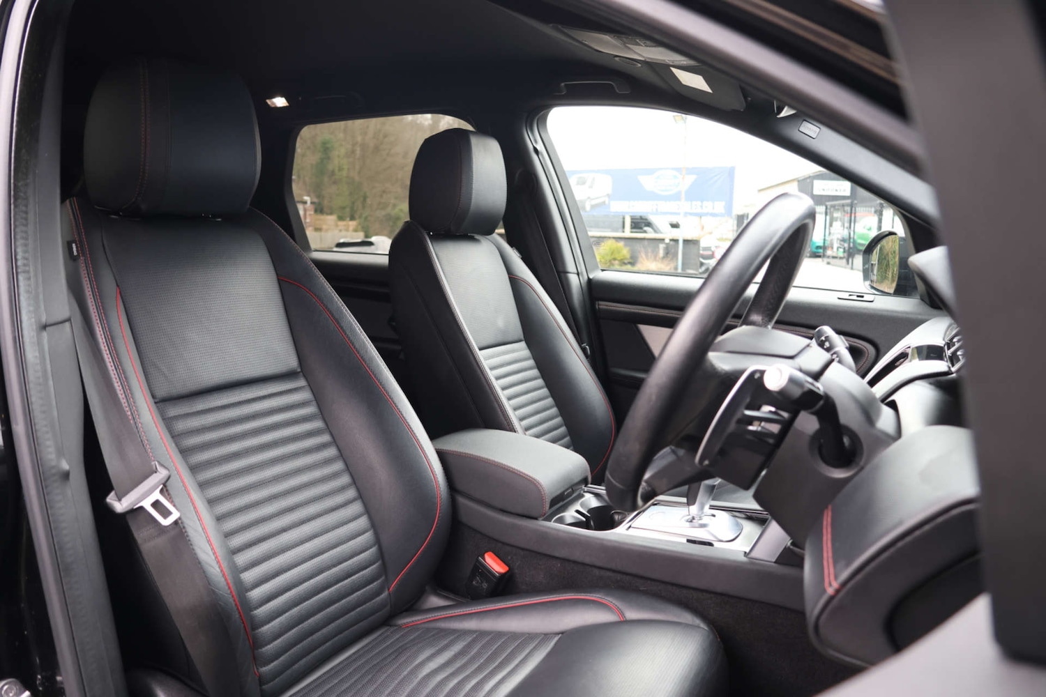 Used Land Rover Discovery Sport 2021 for sale - 76941043: Photo 5