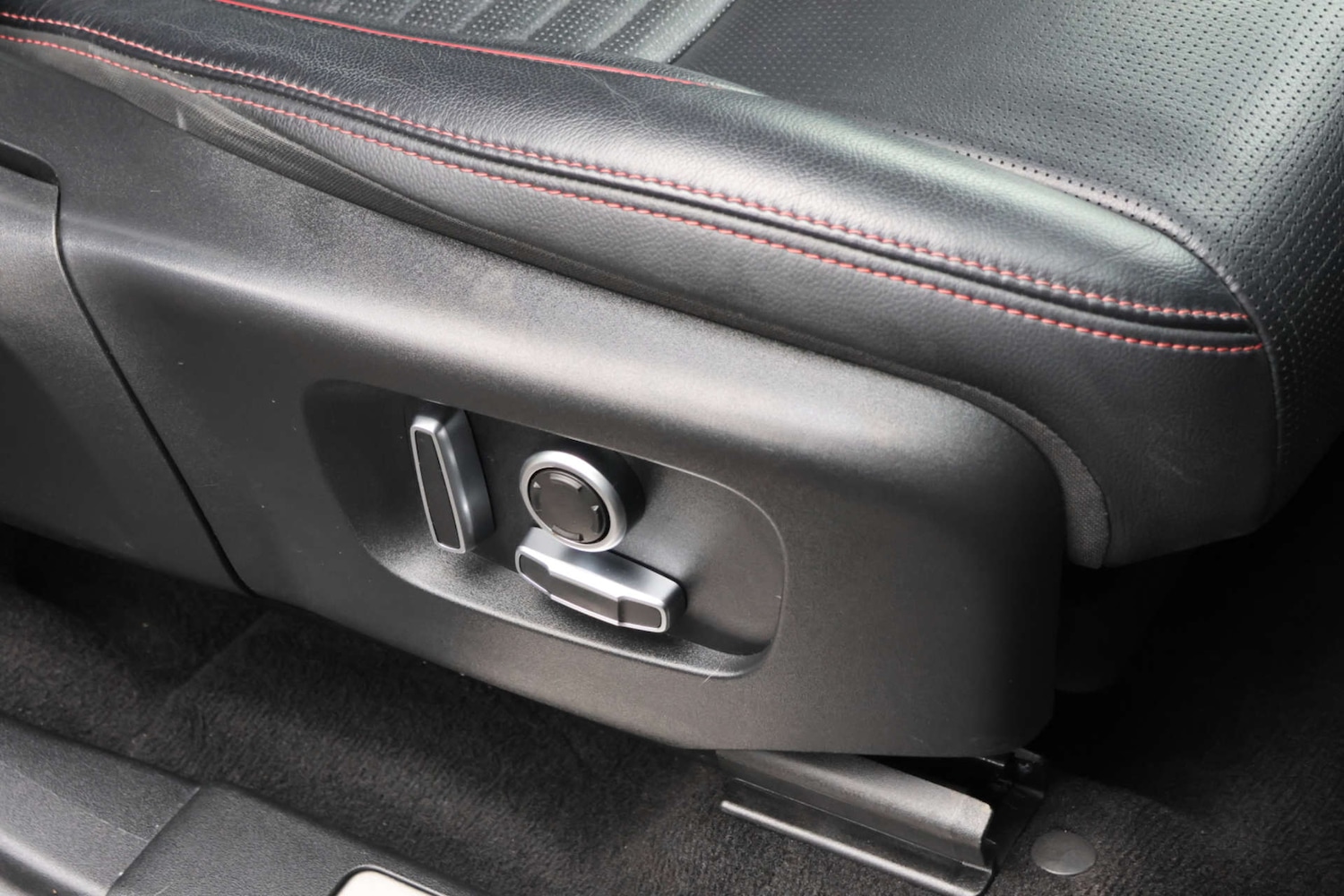 Used Land Rover Discovery Sport 2021 for sale - 76941043: Photo 6