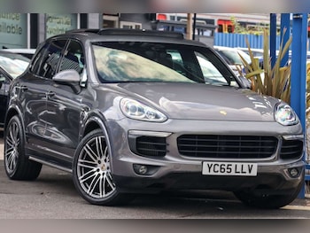 2015 - 4.2 TD V8 S SUV 5dr Diesel TiptronicS 4WD Euro 5 (s/s) (385 ps) SLIDING PAN