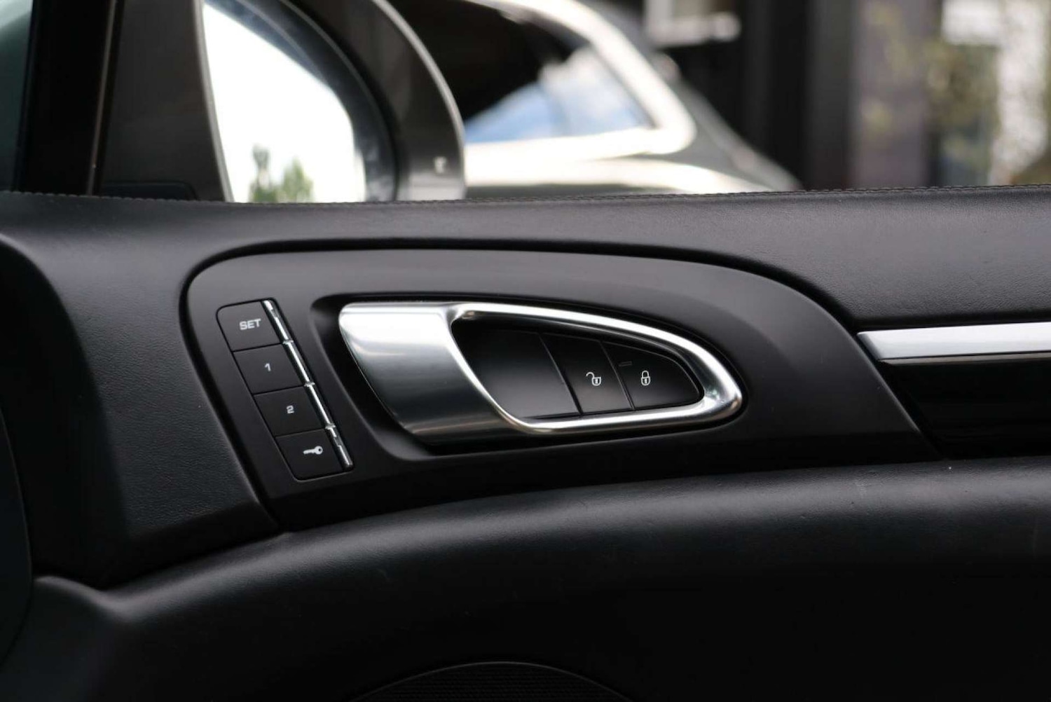 Used Porsche Cayenne 2015 for sale - 76595819: Photo 24