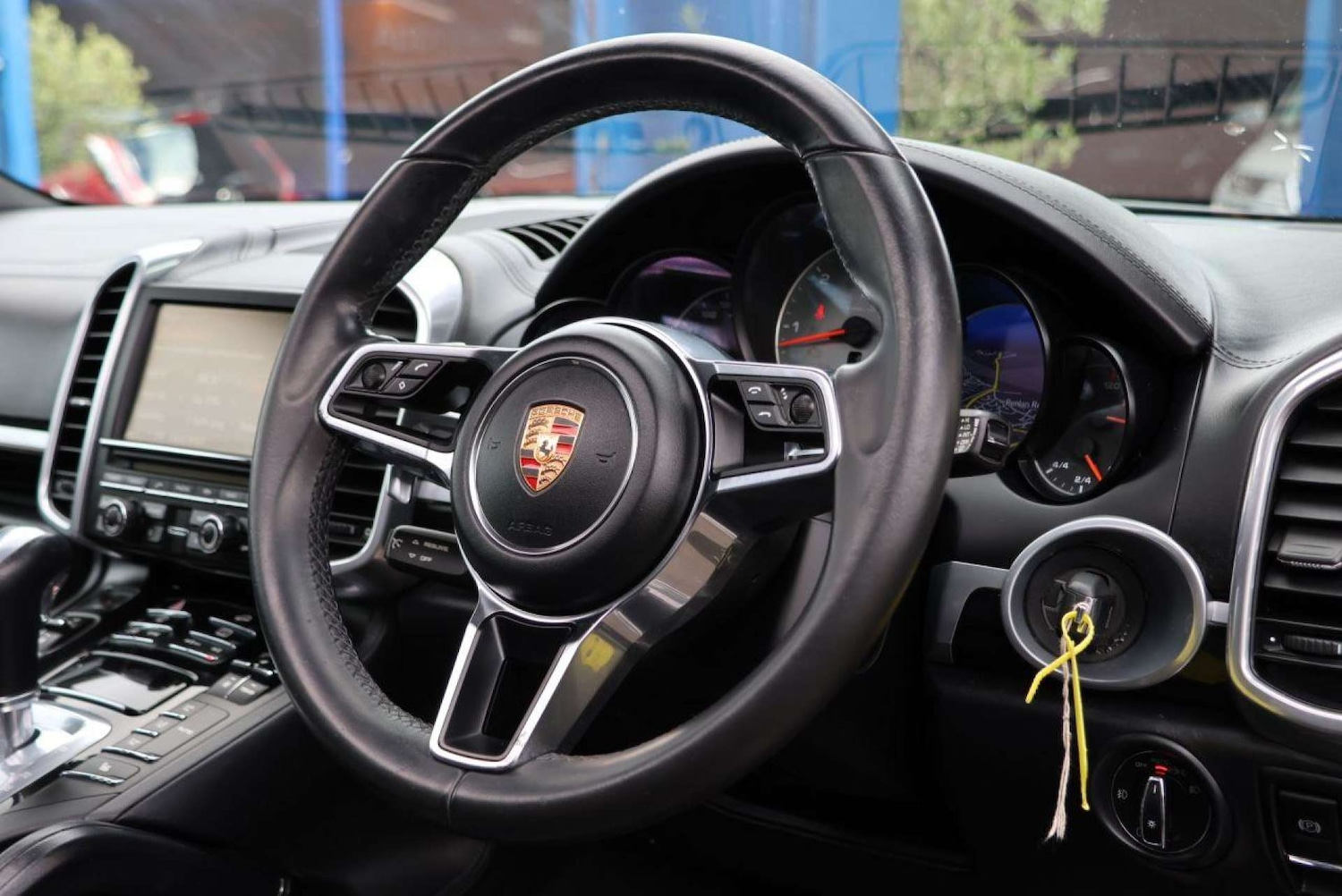 Used Porsche Cayenne 2015 for sale - 76595819: Photo 25
