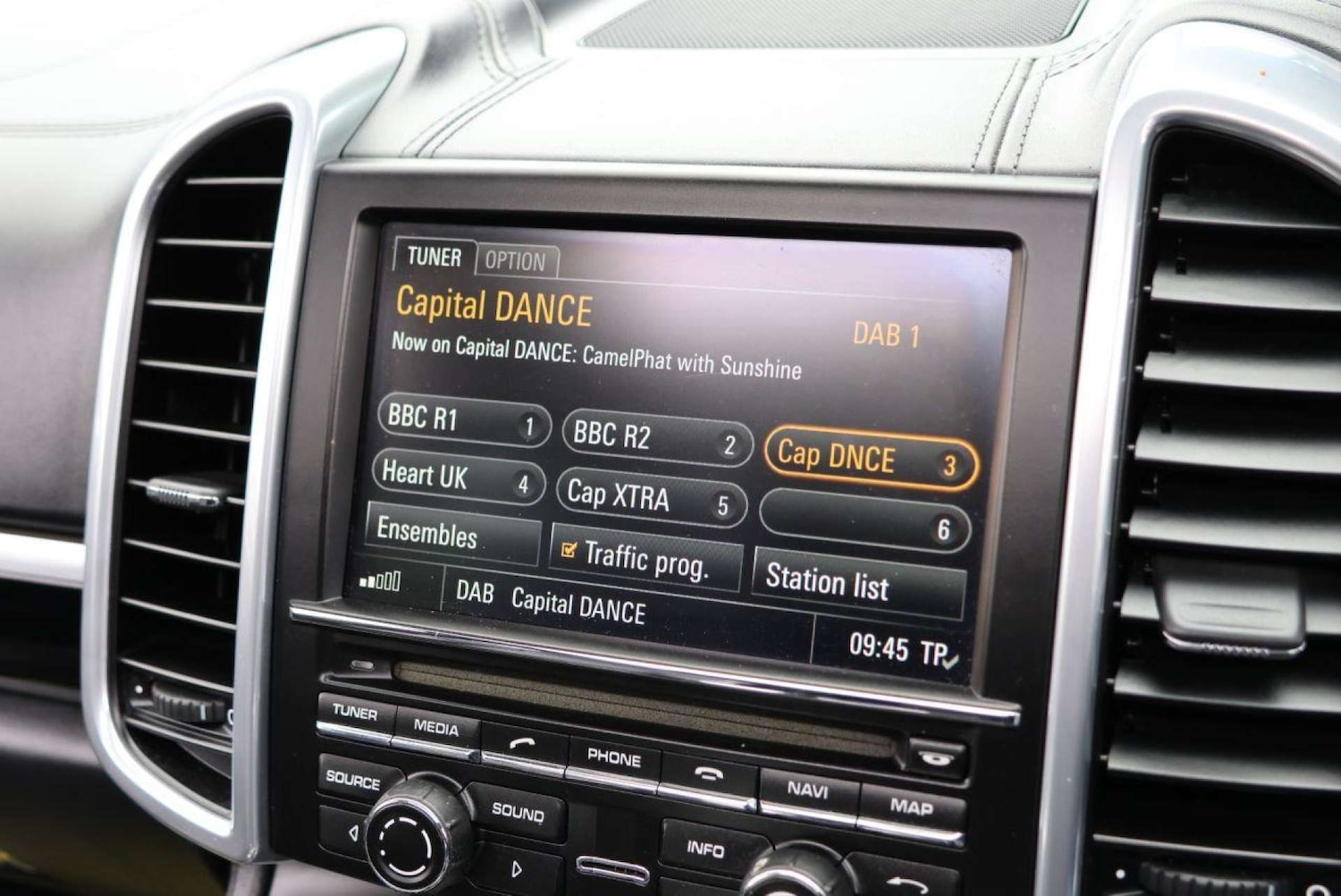 Used Porsche Cayenne 2015 for sale - 76595819: Photo 28