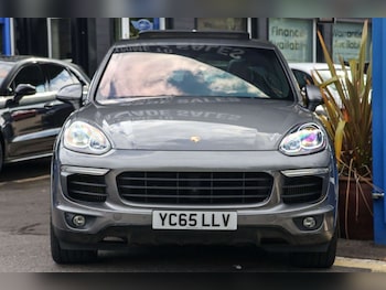 Used Porsche Cayenne 2015 for sale - 76595819: Photo