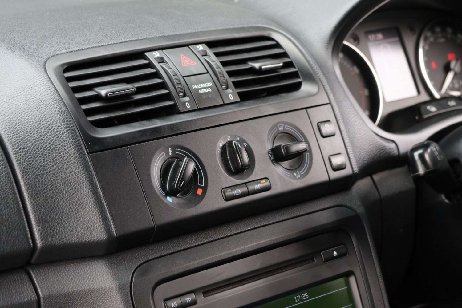 Used Skoda Fabia 2014 for sale - 77105769: Photo 11