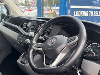 Used Volkswagen Transporter Shuttle 2020 for sale - 77475161: Photo