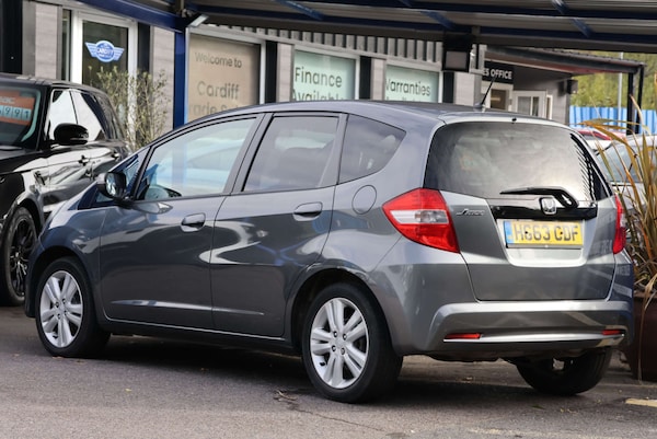 Used Honda Jazz 2013 for sale - 76304401: Photo 11